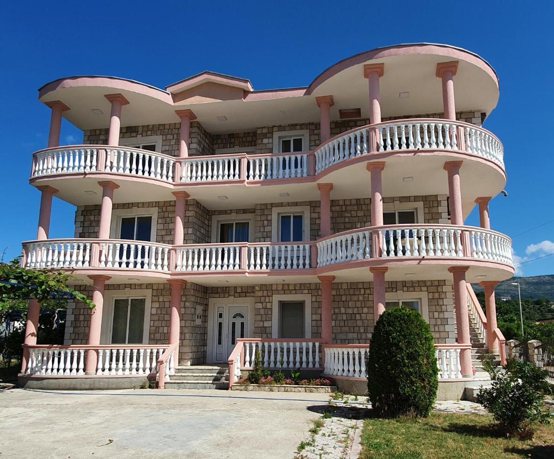 Kurt Apartaments Ulcinj Exterior foto